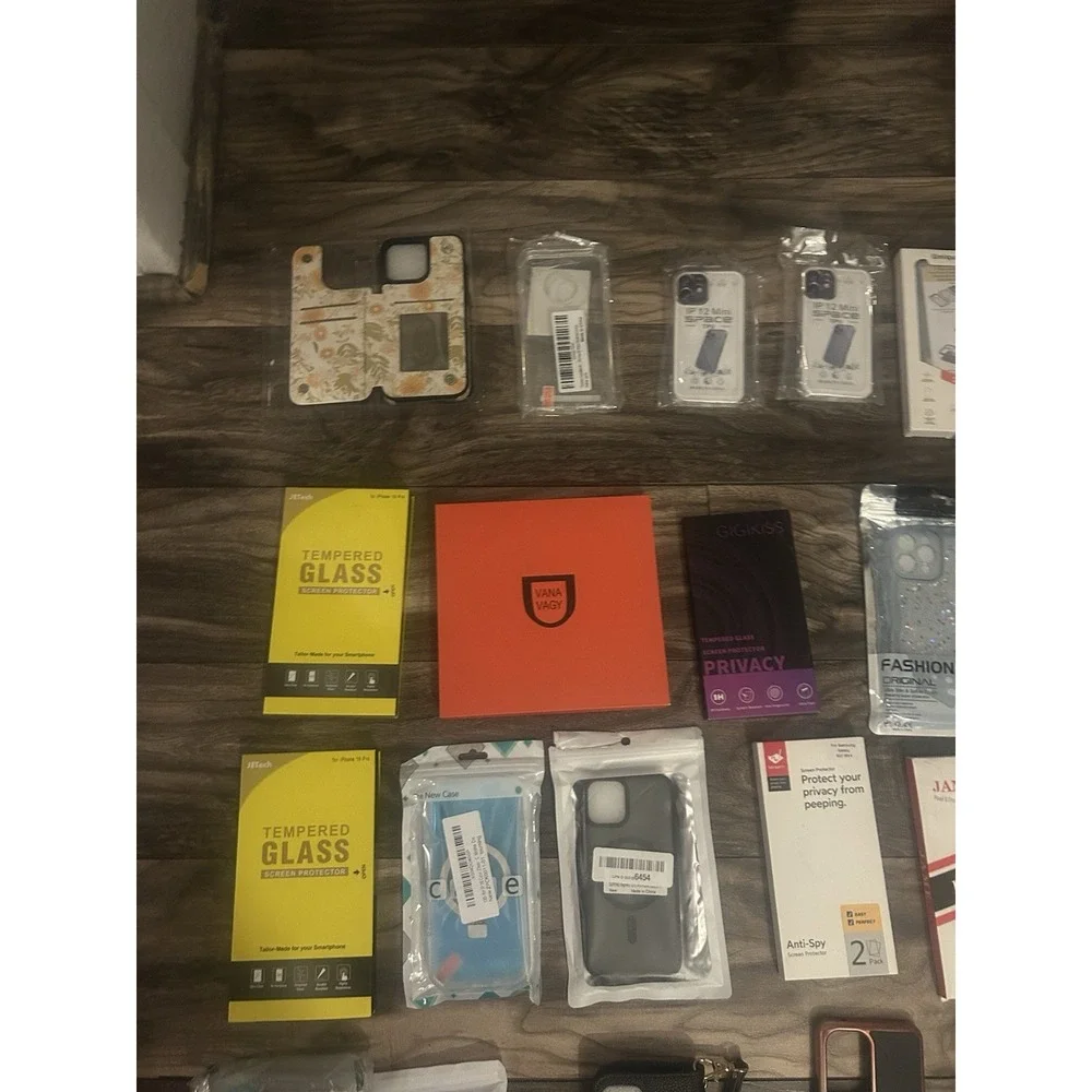 Wholesale Mixed Lot of 25 Assorted‎ iPhone Cases,Galaxy,screen/watch Protectors